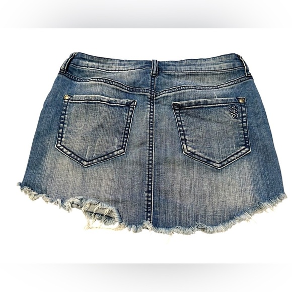 Jessica Simpson Denim Distressed Mini Skirt Size 26​​ - Picture 4 of 8
